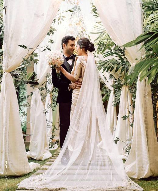 91145-kerala-christian-wedding-weva-photography-couple1